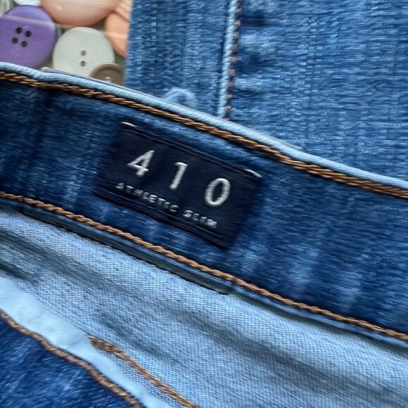 Lucky Brand Denim Jeans Size 32/32 410 Athletic Slim Leg Blue Cotton Medium Wash - Picture 7 of 13